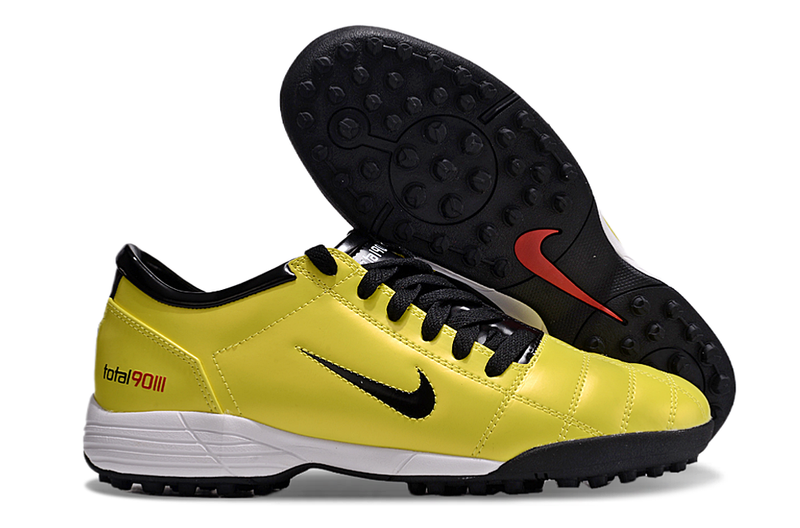 Chuteira Nike Total 90 Society